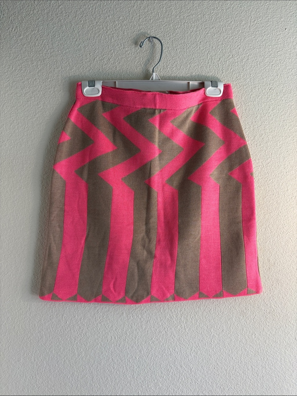 Love Riche Pink and Brown Zigzag Knit Mini Skirt